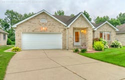429 11th Circle SE, DeMotte, IN 46310