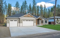 7310 W Kendick Ave, Nine Mile Falls, WA 99026