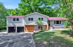 240 VALLEY Ln, Warrior, AL 35180