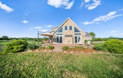 2640 union Road, Lawrence, KS 66044
