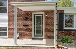 733 CARVER Lane, MENASHA, WI 54952