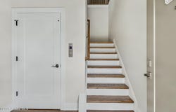 606 Vly Pointe Drive, Niskayuna, NY 12309