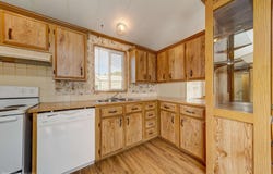 407 N Main St, Springdale, WA 99173