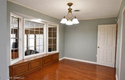 2049 Oakhurst Drive, Grenada, MS 38901