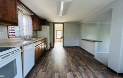51 S 8th, Hamilton, IL 62341