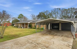 107 Habetz Loop, Rayne, LA 70578