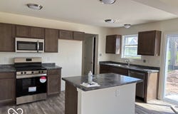 3825 Windstar Way, Columbus, IN 47203