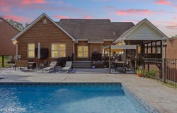901 Crown Ridge Lane, Powell, TN 37849
