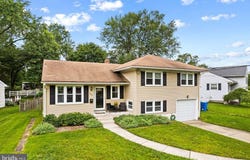 34 KENWOOD DRIVE, CHERRY HILL, NJ 08034