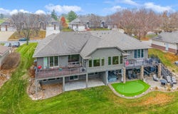 1128 Glen Oaks Drive, West Des Moines, IA 50266