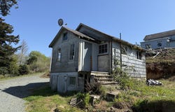 609 VERMONT ST, North Bend, OR 97459