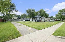 1327 Lamont Avenue NW, Grand Rapids, MI 49504