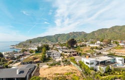 224 Quadro Vecchio Dr, Pacific Palisades, CA 90272