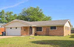 3030 Brooks Dr, Enid, OK 73701
