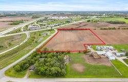 1600 Planeview Drive, Oshkosh, WI 54904