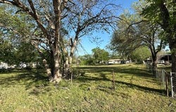 207 River Road, La Vernia, TX 78121