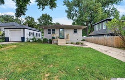 2035 N 69th Street, Omaha, NE 68104