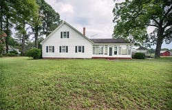 8138 Glass Road, Hayes, VA 23072