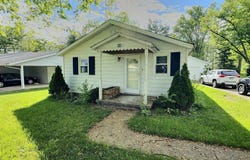 4986 Adkins Street, Columbus, IN 47201