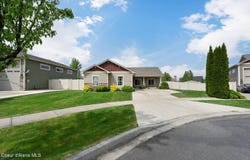 3622 E Galway Cir, Post Falls, ID 83854