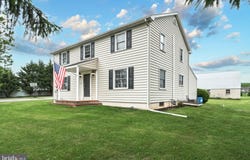6927 YORK ROAD, ABBOTTSTOWN, PA 17301
