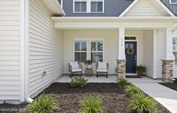 210 W Weatherbee Way, Hampstead, NC 28443
