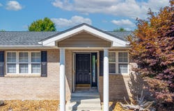 1874 Fount Hubbard Road, London, KY 40741