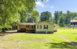 155 PINE Rd, Guin, AL 35563
