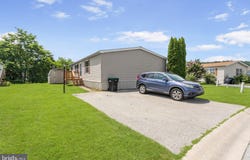 123 BROADWING DRIVE, HANOVER, PA 17331