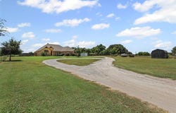708 County Road 1104a, Rio Vista, TX 76093