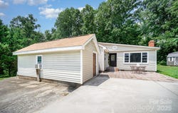 5331 Beam Lake Drive, Charlotte, NC 28216