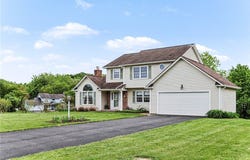 11 Stream View Cir, Fairport, NY 14450
