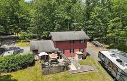 1146 GREAT OAK Drive, East Stroudsburg, PA 18301