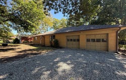 415 W Fulton Street, Van Alstyne, TX 75495