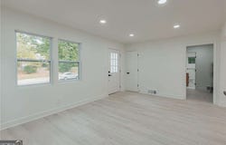 1956 Washington, Atlanta, GA 30344