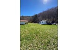 51 Hylton Church Rd, Shelby Gap, KY 41563