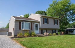 1438 Peachtree Drive, Ashland, OH 44805