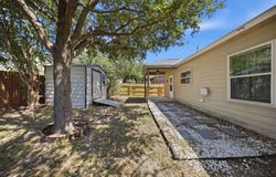 11235 Clusius Fld, Helotes, TX 78023