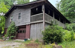 2454 E Shorts Corner Road, Pekin, IN 47165