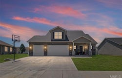 234 Beauregard Drive, Shiloh, IL 62221