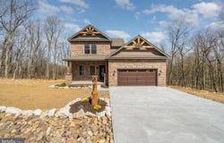 107 S HONEYSUCKLE DRIVE, HAZLE TOWNSHIP, PA 18202