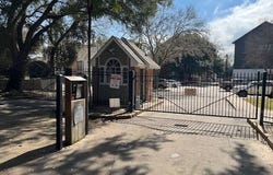 141 E. Boyd Dr., Baton Rouge, LA 70808