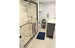 5221 S Mayfield Avenue, Chicago, IL 60638