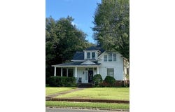 1738 Lamar Avenue, Paris, TX 75460