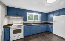 61 Jordan St, Chelmsford, MA 01863