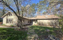 10 Kendall Drive, Chapel Hill, NC 27517