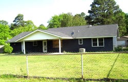 1511  LEONA DR, Ashdown, AR 71822