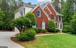 495 Stonehaven Drive, Fayetteville, GA 30215