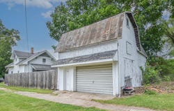 219 S Michigan Street, Montgomery, MI 49255