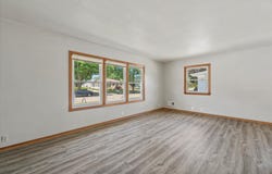1933 Neptune Ave, Racine, WI 53404